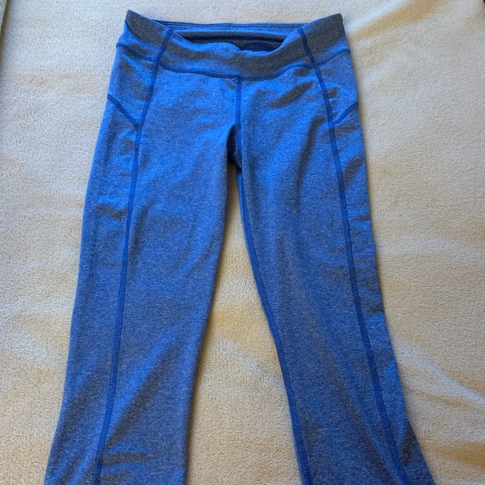 Cropped workout leggings